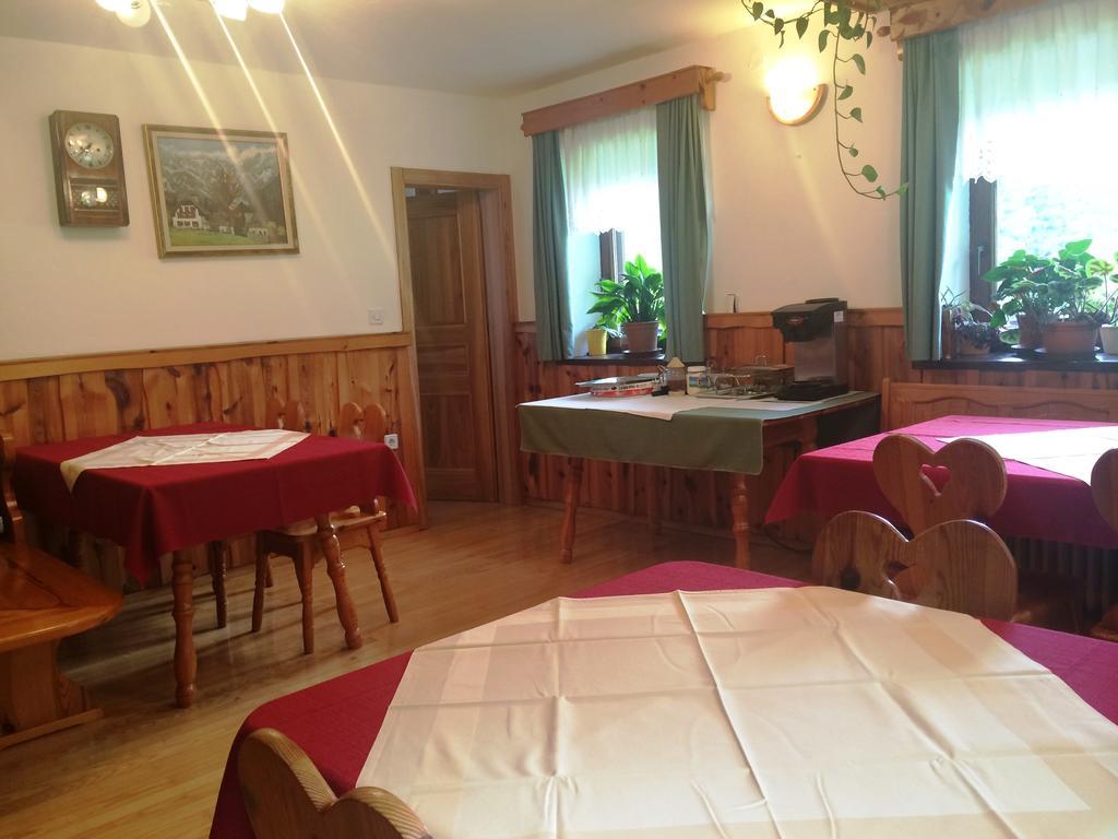 Farm Stay Juvanija Solčava Buitenkant foto